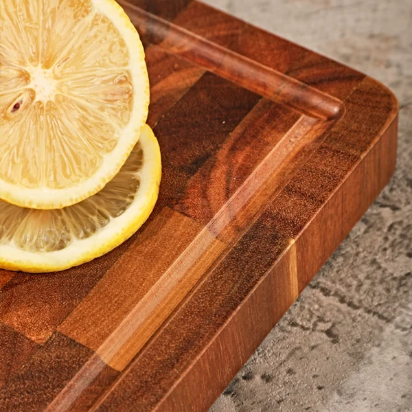 004 Acacia Wood Rectangle with Sink Chopping Board