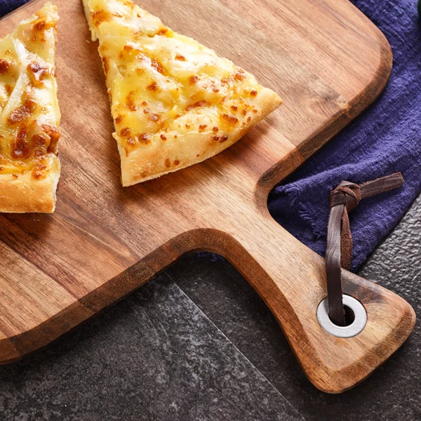 11‘’ Rectangular Cutlets & Cheese Pizza Plank